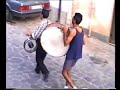 cicciu e pikuni durante uno dei giri per la novena di san rocco a casignana agosto 1999