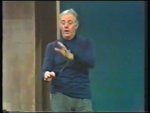 Dario Fo e il Grammelot con accento inglese -