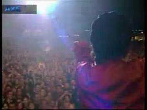 Scorpions live - Winds of Change / Rock you like a hurricane