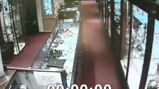 240DB – Retail Jewellers Robbery Foiled – live CCTV