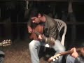 richard manetti lors d'un boeuf sur le stand dupont au festival django reinhardt a samois sur seine en 2007