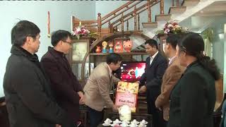 Đồng chí Phạm Ngọc Hải, Phó Chủ tịch HĐND thành phố thăm, tặng quà Tết người có công tại phường Bắc Sơn, Vàng Danh
