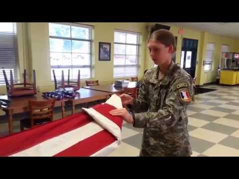 how to properly fold the american flag