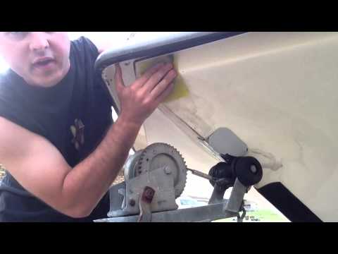 how to whiten boat hull