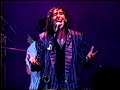 Este show foi gravado no Canecão (RJ) em 1987.Se ninguém olha quando você passa, você logo acha:Que a vida voltou ao normalAquela vida sem perigo, volta sem sentidoA mesma vida tudo tudo é sempre igualSe alguém olha quando você passa, você logo diz: 