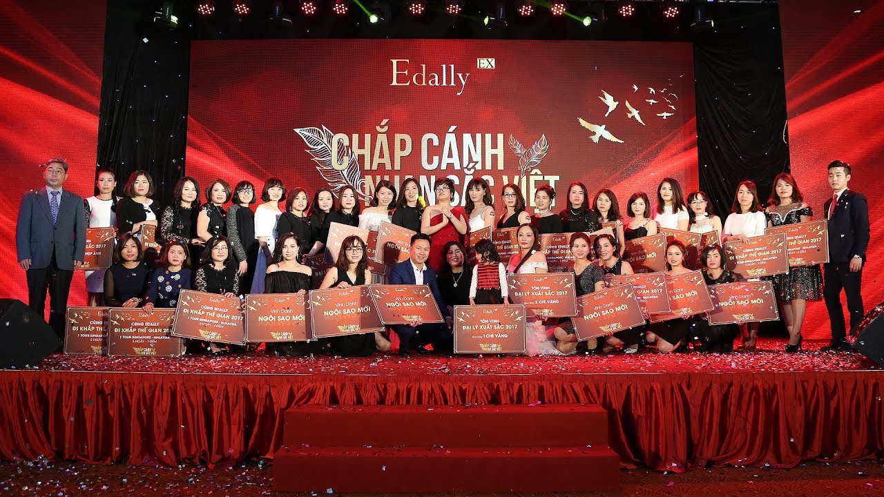 Livestream mỹ phẩm Edally EX - Chắp cánh nhan sắc Việt
