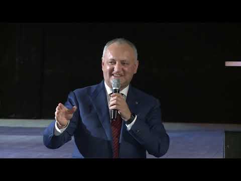 Igor Dodon had a meeting with Moldovan diaspora in Saint Petersburg