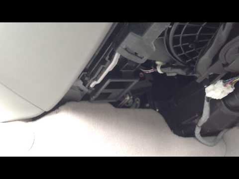 Removing Glove Box Part 3 – 2005 Acura RL