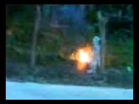Ngeri - Hantu Pocong Muncul Di Jerantut