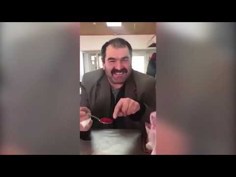biber yiyen adam200 Lira İçin Bir Kaşık Biberi Yedi ÇIĞLIĞI BASTI