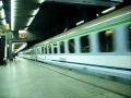 Pociągi na stacji Warszawa Centralna  o poranku. PKP