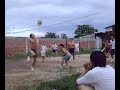 Chu linh va` Maico polo danh banh