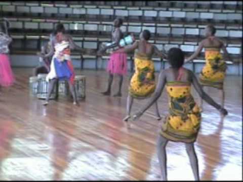 African BOOTY SHAKE DANCE