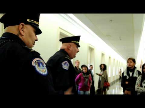 Capitol Police yell at singing children and activists