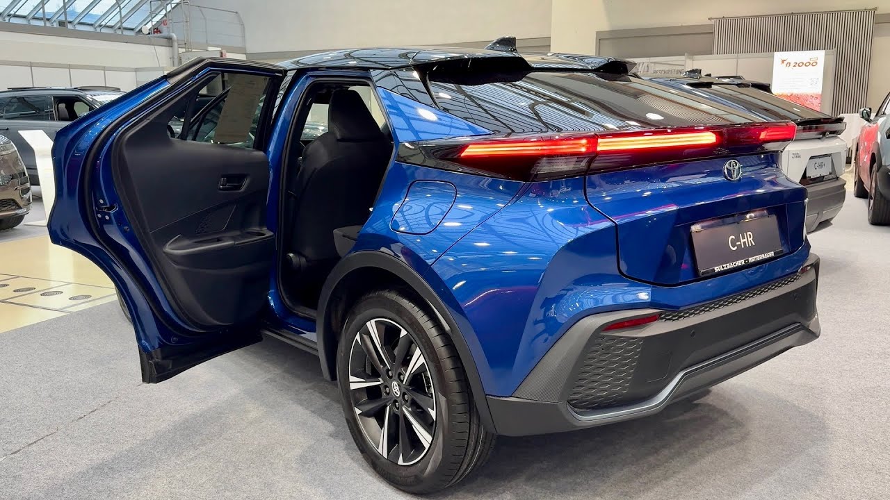 TOYOTA C-HR 2026 (UPDATED model, EUROPE) - PRACTICALITY test, STORAGE AREAS & features (1.8 Hybrid)