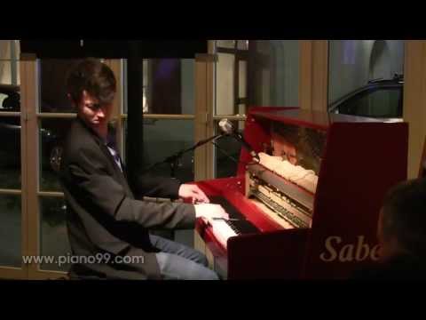 Sestak - Hey there, after a long time without videos I'm finally back! Performing a Boogie Woogie tune originally recorded by Vince Weber. Hope you like it:) The reco...
