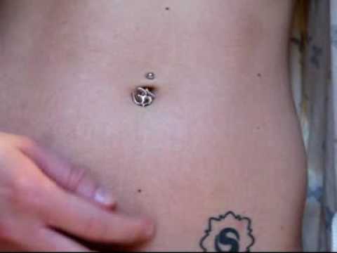 Follow me on twitter! twitter.com This video was done for leonidas5212 who asked to see my navel piercing and how I take it out, clean it, pu it back in and 