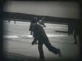 Deurne. Schaatsende militairen op het Buntven Deurne. Schaatsende militairen op het Buntven