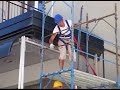 Icaro Tv. Crolla cornicione, albergo evacuato a Rivazzurra