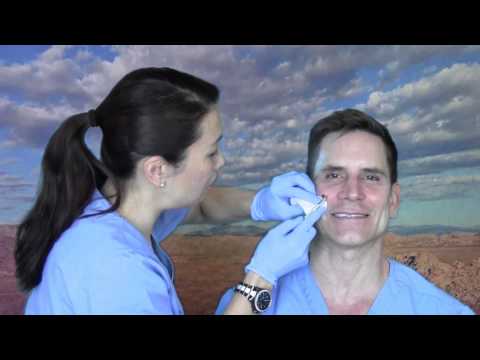 Elaine and Dr Jochen Demonstrate An Acne Scar Excision