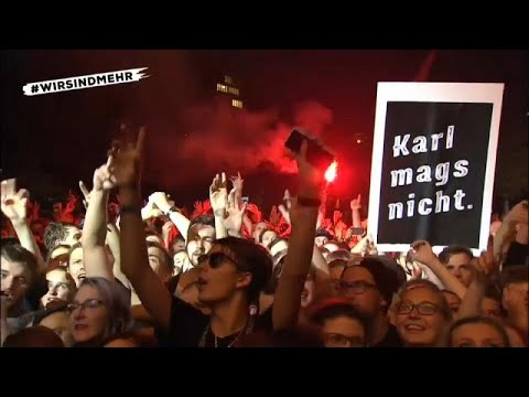 Chemnitz: Zehntausende rocken Am Karl-Marx-Denkmal gege ...