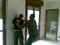 Wrestling divertente in casa...gullo vs stikkio!!! by mancho