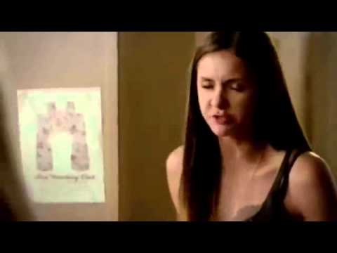 TVD 4X03 Rebakah stabs Elena then smears blood on her face She tries to talk to Matt