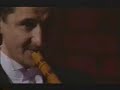 tich gwilym a'i fand yn chwarae cerddoriaeth o chile, ar y sesiwn hwyr, s4c yn 2000.