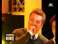 voici s�basto qui chante 