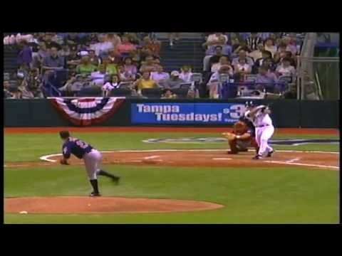 Baseball Hall of Fame - Roberto Alomar-Hall of Fame Video Bio