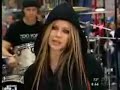 Avril Lavigne - Don't tell me LIVE + interview