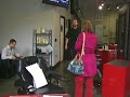 Tiana and Andy, the inverted bob, watch him cut!