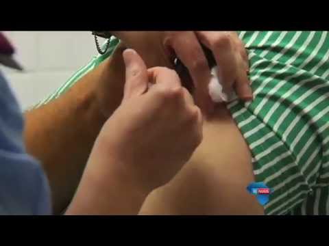 “Kry elke jaar griepinspuiting” / “Get a flu injection every year” “Kry elke jaar griepinspuiting” / “Get a flu injection every year”
