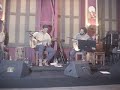 Yassir Chediak toca viola e canta Na Força do patuá