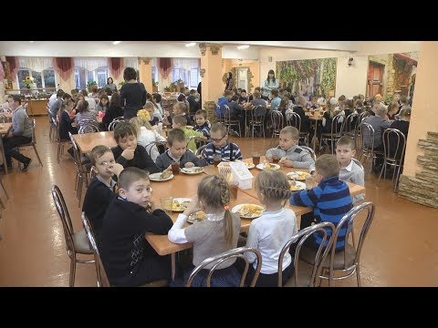 Падыходы да арганізацыі харчавання ва ўстановах адукацыі будуць перагледжаны видео