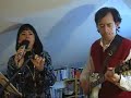 Bajo mi paraguas (Under my umbrella), por \"D�melo al o�do\"