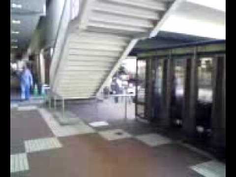 08,8,6 朝の小田急町田駅　通勤はやや落ち着く