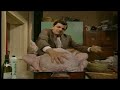 Mr Bean and the Christmas Turkey -- Mr. Bean und der Weihnachts-Truthahn
