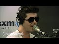 Robin Thicke did a stripped down 