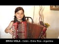 Erika Viola , tiene 11 años y toca en acordeón verdulera el chamamé: galleta collera, en Colón Entre Ríos Argentina.Erika Viola, is 11 years old and she plays in accordion greengrocer the chamamé: cookie collar, in Colón Entre Ríos Argentina