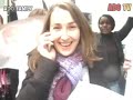 manifestation anti-tameka foster organis� par ado family (17h-21h chaque jour sur ado 97.8 (paris) avec geraldine vs la femme d'usher.
www.adofm.net pour + de vid�os.