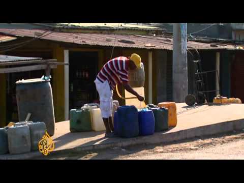 Venezuela fights fuel smuggling
