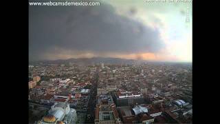 Tornado en Mexico 2012: Entre dos y tres tornados en el distrito federal México 1 de Junio 2012 HD