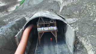 Президент Кыргызской Республики Садыр Жапаров осмотрел тоннель на альтернативной дороге Север - Юг.