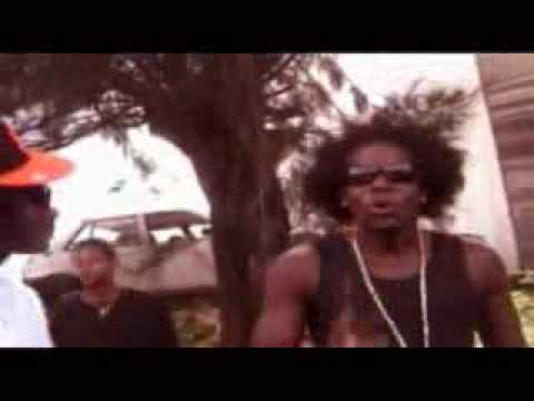 lieutenant - Un réel big up à celui qui riprizent bien Madinina dans le milieu underground, j'ai nommé l'homme LIEUTENANT MILITANT...