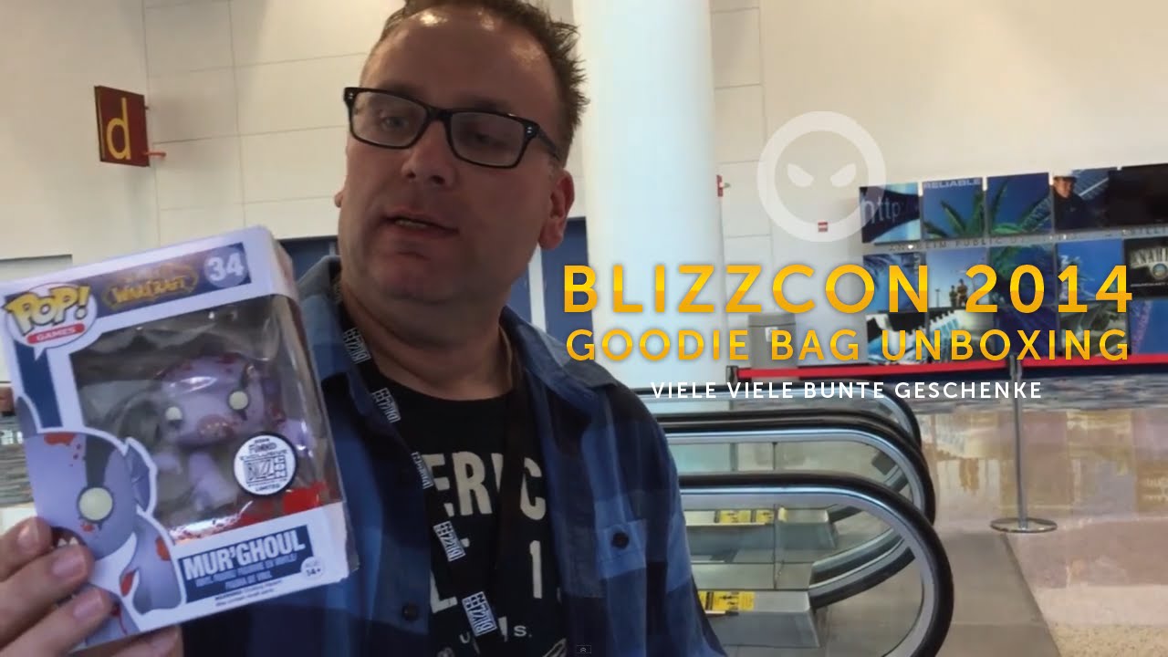 BlizzCon Video Blog #2 - Unboxing der Goodie Bag