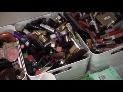 panacea81 - Hia Everyone, Hope you enjoy my make up lucky dip episode 10. It's took me 10 hours to upload this with my BT connection....it sucks and I am not BT's friend...