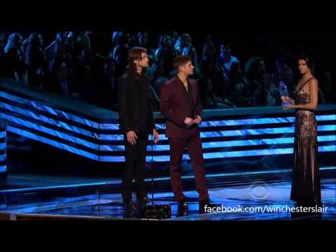padalecki - All the appearances of Jensen Ackles and Jared Padalecki during the ceremony. Because let's face it, that's all we care about ! Copyright CBS.
