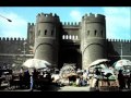 Medhat Saleh Kawkab Tanyرفضك يا زماني .. يا أواني .. يامكانيأنا عايز أعيش في كوكب تانيفيه عالم تاني .. فيه لسّه أمانيفيه الإنسان .. لسّه إنسانعايش من تاني عالم طيّار ورياحه قويةبتهد كياني تكسّر فيّامن غير مواعيدبتاخدني بعيدعن معنى حياتيعن أصلي وذاتيوده مش بإدياوده مش بإديافيه سد منيععالي وفظيعبيني وبين نفسيبين روحي ورسميبين يومي وأمسيوإللى أتمنيته وبنيتهفي الهوا بيضيعوده مش بإدياوده مش بإديامكبوتة في قلبي أحلام محصورةوحطام أفكار أيتام مبتورةوآمال مطويةبتعافر فيّا( وكأن أواني كان لسّه شوية ) وف وسط الناس والزحمةتاه الإحساس والرحمةضاع مني سلامي تاه حتى كلاميرفضك يا زماني .. يا أواني .. يامكانيأنا عايز أعيش في كوكب تانيفيه عالم تاني .. فيه لسّه أمانيفيه الإنسان .. لسّه إنسانعااااااااايش من تاني ضاق بيا مكانيكداب يا زماني