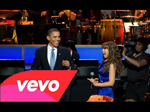 Thalía - Amor A La Mexicana En Vivo